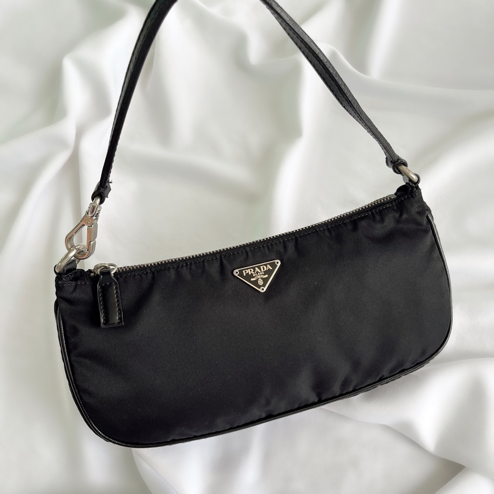 💕SOLD💕 PRADA NYLON POCHETTE